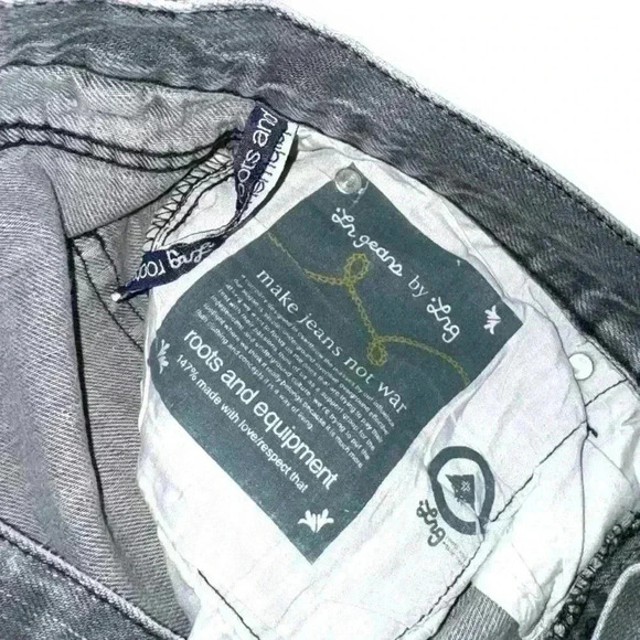 LRG Make Jeans Not War Y2K vintage embroidered jeans wide legs W32 grey - Picture 8 of 11